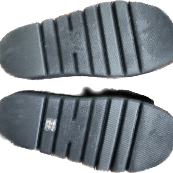 Stuart Weitzman Roza Lift Slides - Picture 6 of 6